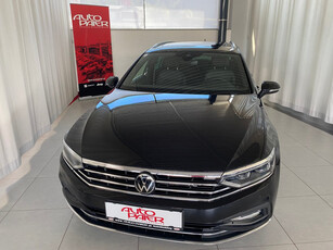 VW Passat Elegance