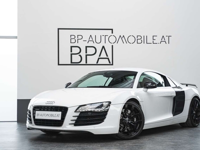 Audi R8 4.2 FSI quattro // BLACK & WHITE // Seriös //