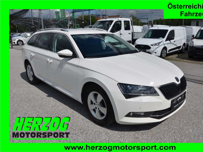 Skoda Superb Kombi Style 2,0 TDI DSG XENON ACC 1.Besitz