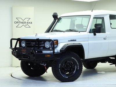 Toyota Landcruiser HZJ 78 Buschtaxi 3 Jahre Garantie