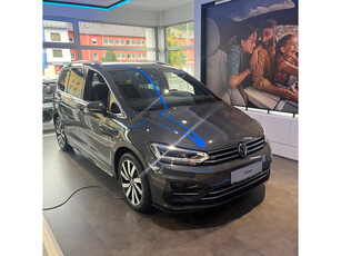 VW Touran R-Line TSI DSG