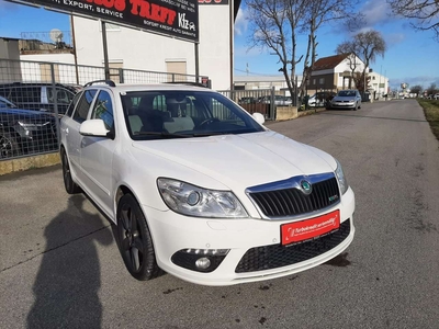 Skoda Octavia Combi RS TDI CR DPF*XENON*PDC*ALUFELGEN*NEUER ZR*