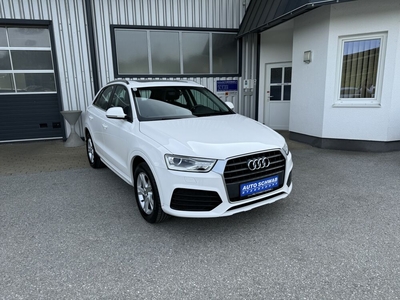 Audi Q3 sport *LED,AHK,NAVI,GLASDACH*