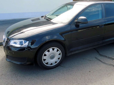 Audi A3 1.6 TDI Attraction**XENON**Privatverkauf