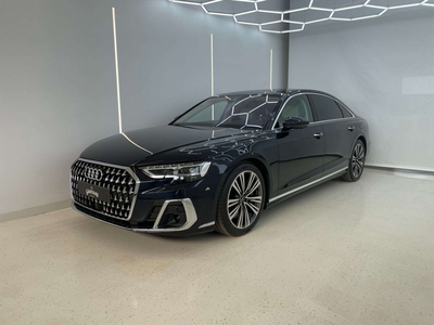 Audi A8 LANG 60 TFSIe quattro **Sitze 4+1**FULL-OPTIONS**