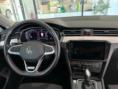 VW Passat Variant