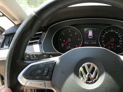 VW Passat Variant