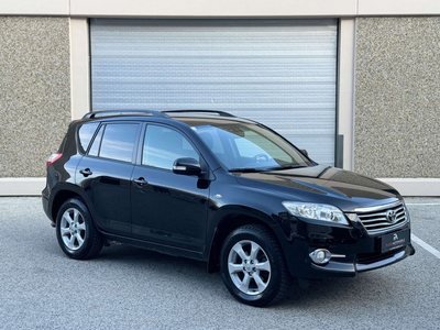 Toyota RAV4 2,2 D-4D 150 D-CAT 4WD Aut. SUV /Leder