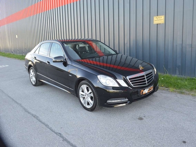 Mercedes-Benz E 220 CDI**90.000KM**Avantgarde**Leder**Xenon**