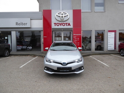 Toyota Auris Gebrauchtwagen, Elektro/Benzin (Hybrid), Silber, Oberösterreich, ID 1177895