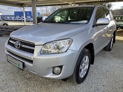 Toyota RAV4 2.2 D-4D Elegance !Leder! !1.Besitz!