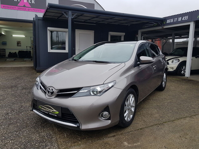 Toyota Auris Active 1,33 dVVT Panorama / Kamera