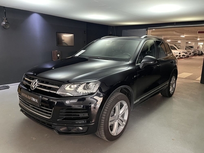 VW Touareg V6 TDI BMT R-LINE