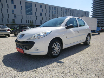 Peugeot 206+ Generation 1,1 Benzin 5türig