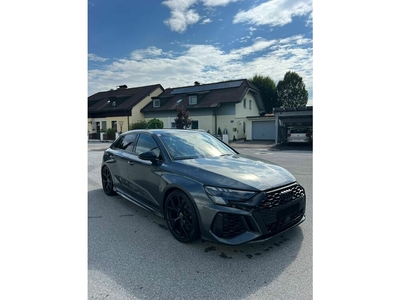 Audi RS3 2.5 TFSI quattro