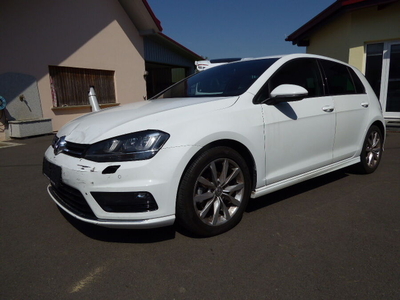 VW Golf Sport BlueMotion Tech. R-Line