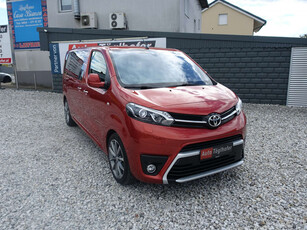 Toyota Proace Verso 2,0 D-4D 150 8 Sitzer-Xenon-Navi-Standheiz.