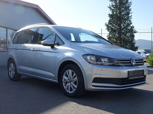 VW Touran Sky 2,0 SCR TDI DSG *NAVI RFK ACC*