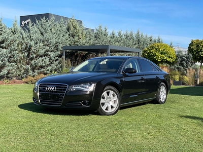 Audi A8 3.0 TDI quattro Tiptronic *WENIG KM*NEUWERTIG*