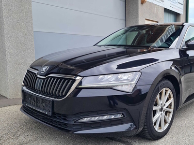 Skoda Superb Limo 4x4 TDI DSG; LED, NAVI, WLAN; 1. Hand!