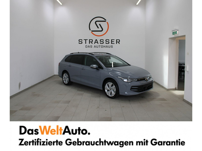 VW Golf Variant Life mHeV DSG