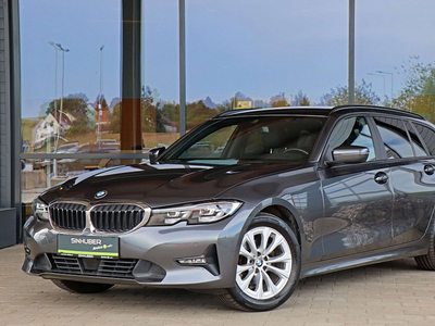 BMW 318 d 48 V Touring Aut. ACC, LiveCockProf, Sport...