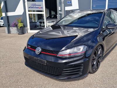 VW Golf GTI 2,0 TSI