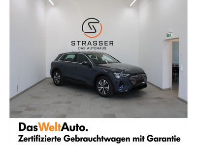 Audi Q8 55 e-tron quattro 106kWh Business