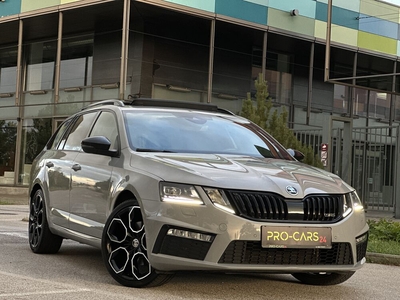 Skoda Octavia // RS // 4x4 // PANORAMA // COCKPIT