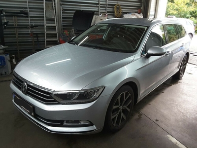 VW Passat Variant SCR Highline TDI 4Motion DSG