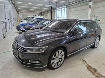 VW Passat 1,4 TSI Highline DSG * R-Line * virt CP * PANO *