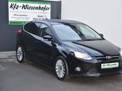 Ford Focus Titanium/Sitzheizung/ Service & Pickerl NEU