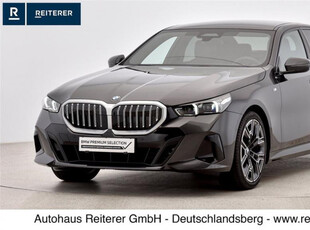 BMW 520d xDrive *M-Sportpaket* *Anhängerkupplung*