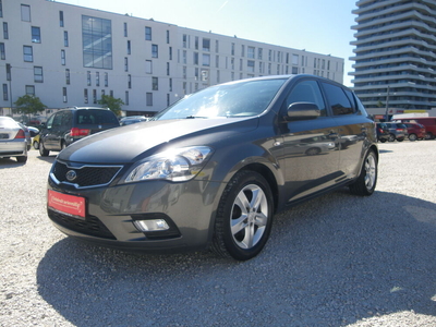 KIA Ceed CVVT 1,4 Benz. Cool Doppeljack MT 90