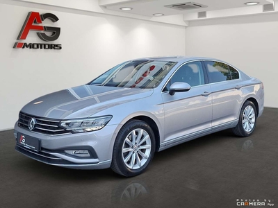 Volkswagen Passat Elegance 2,0 TDI SCR DSG /Virtual cockpit/LED/Nav