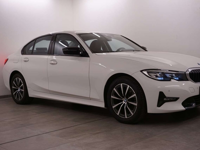 BMW 318 d Sport Line // M-Lenkrad //