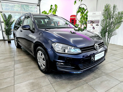 VW Golf Variant 1,6 TDI Navigation-Parkpilot-Sportsitze-Tempomat-Sitzheiz