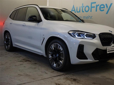 BMW iX3 M 73,8kWh Sport