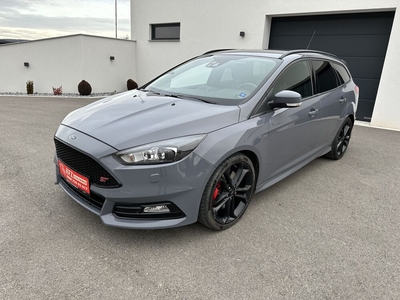 Ford Focus ST Traveller/Recaro/NAVI/Bi-Xenon