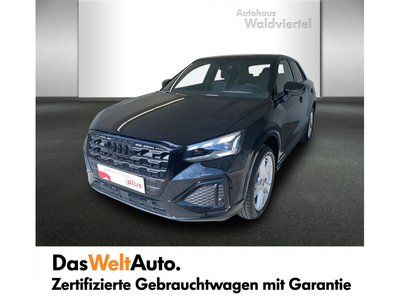 Audi Q2 35 TFSI admired