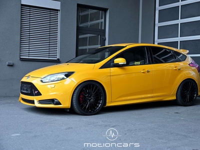 Ford Focus ST Pickerl NEU