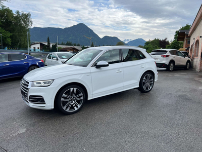 Audi Q5 3.0 TFSI quattro (FYB)