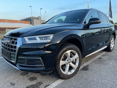 Audi Q5 quattro SPORT NAVI AHK PICKERL-NEU!! SPORTSITZE