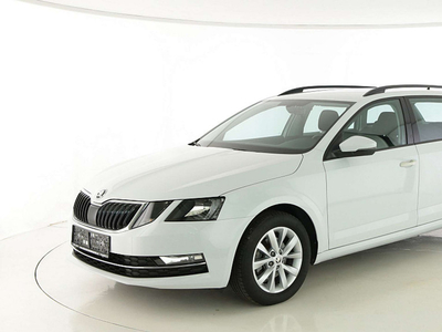 Skoda Octavia Gebrauchtwagen, Benzin, Weiß, Oberösterreich, ID 856052