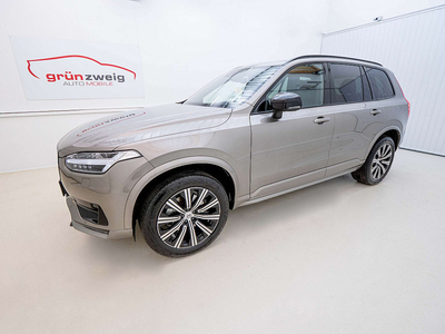 Volvo XC90 B5 AWD Plus Dark 7-sitzer