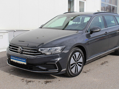 VW Passat GTE 1,4 TSI e-Hybrid GTE DSG LED Einpark...