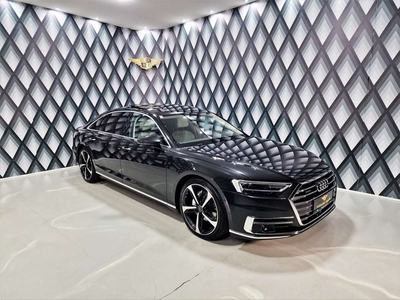 Audi A8 50 TDI LANG quattro // 1.BESITZ // PANO // TOP //