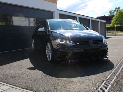 VW Golf R 2,0 TSI DSG