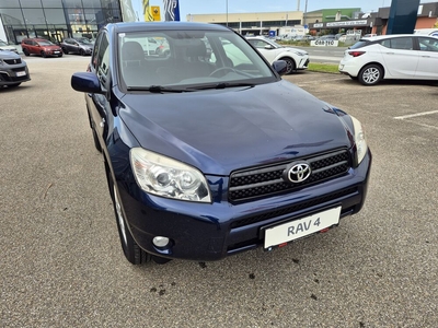 Toyota RAV4 Basis ALLRAD mit AHK