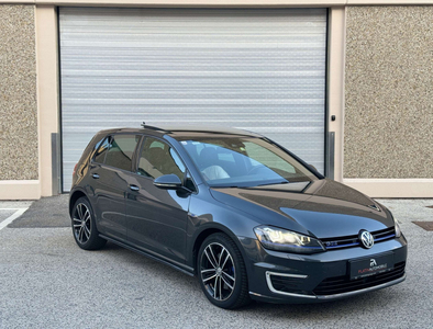 VW Golf GTE,DSG,Pano,Voll*